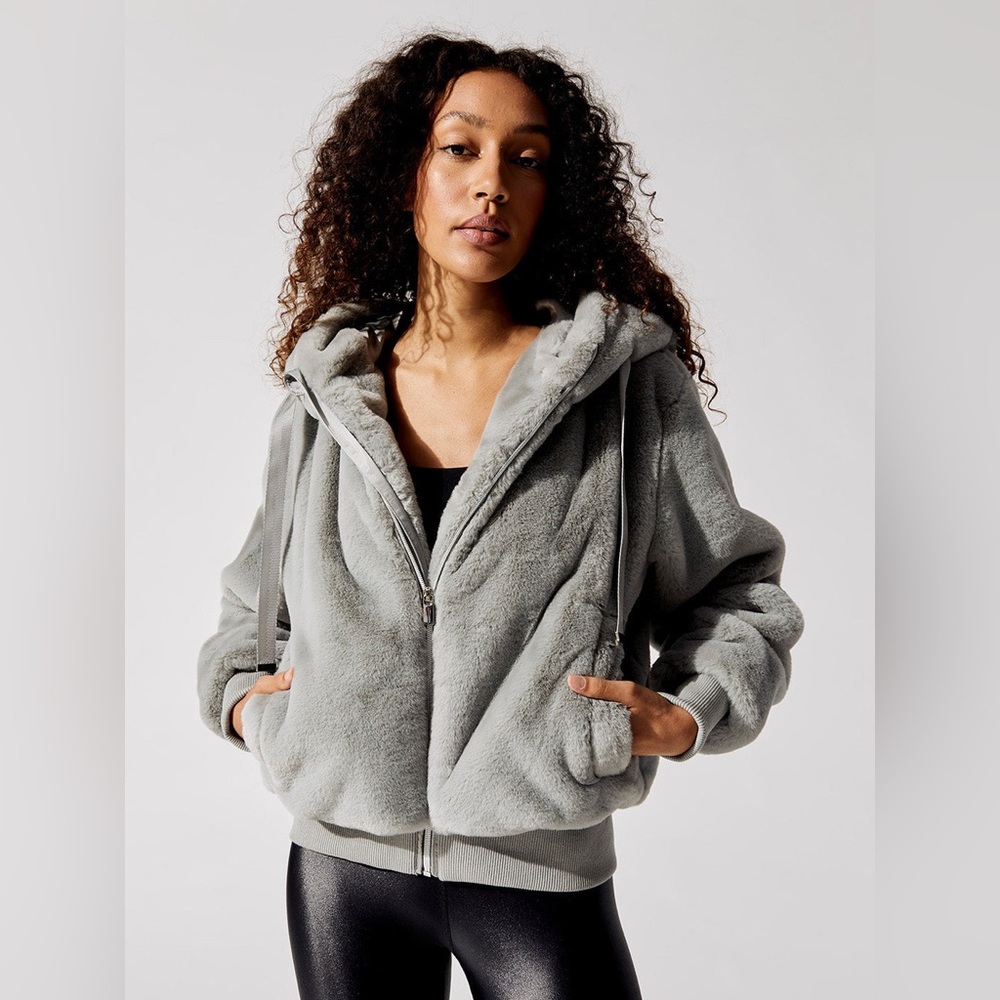 Carbon38 Faux Fur Women's Jacket